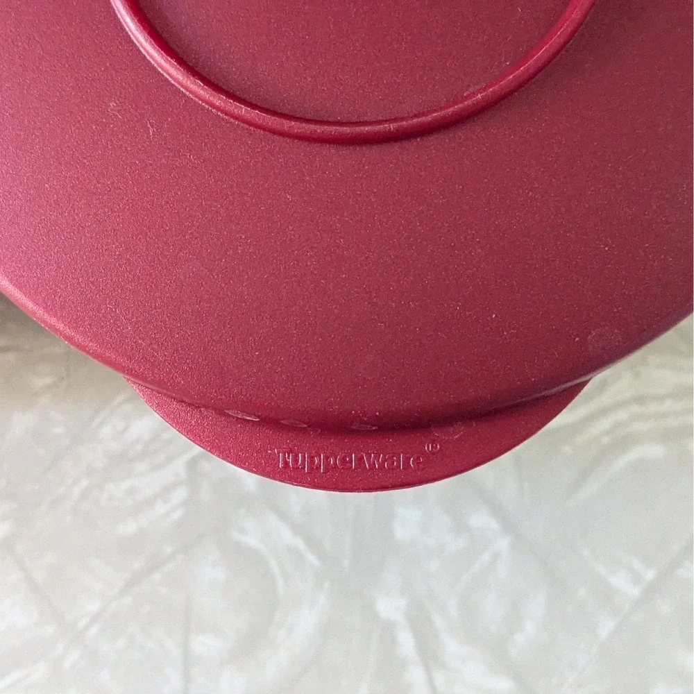 Tupperware 550ml Snack Cup Bowls with Lids Set of 2 Burgundy Red 3621B-5